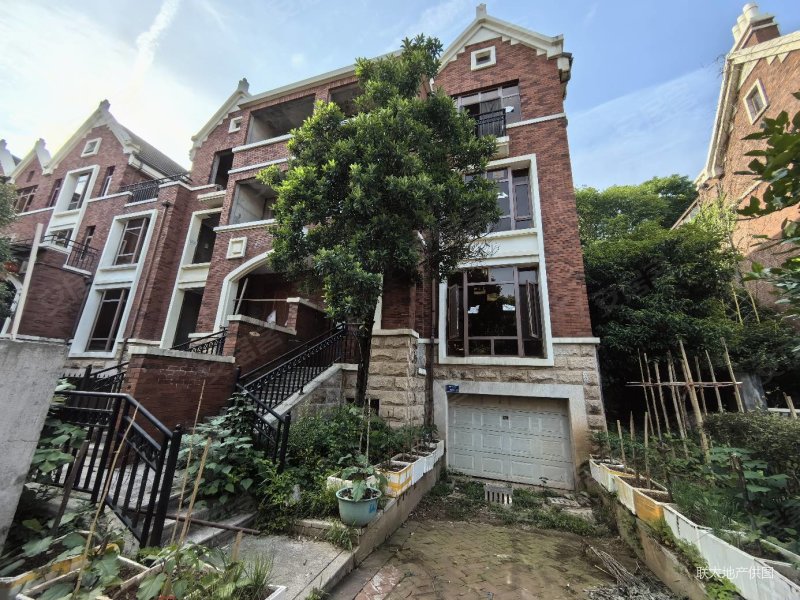 红墅湾(别墅)5室2厅4卫306.75㎡南北800万