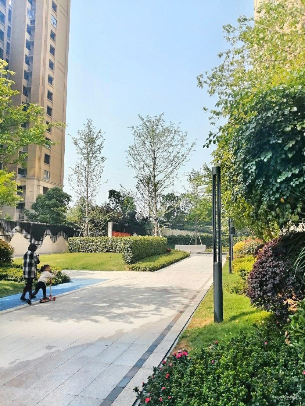 天邻山水北区3室2厅1卫88.4㎡东77万