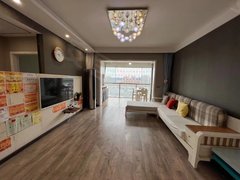 宜宾江安城中心出租精装三室两厅，成色新拎包入住出租房源真实图片