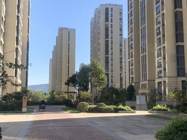 大榭碧海蓝湾 二室毛坯 中层电梯房 近榭南 一期 随时看房,北仑租房