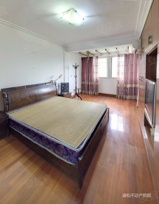 锦港佳园3室2厅1卫1120平楼层适中房东诚心出售