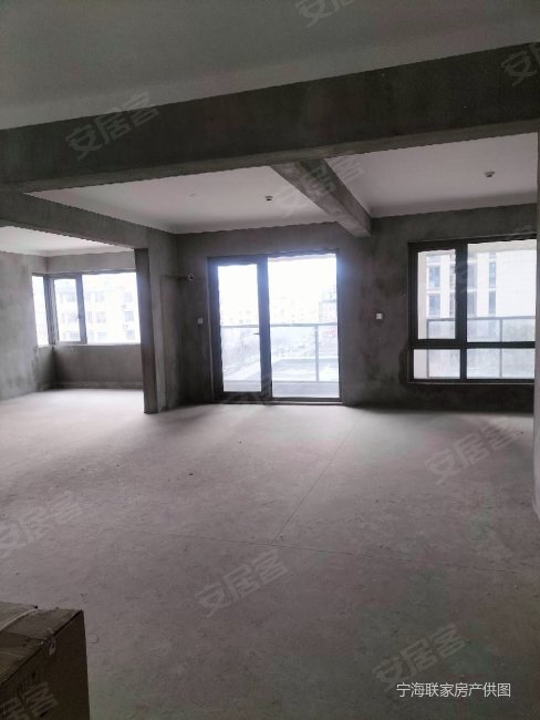 悦君台3室2厅2卫126平方东灿3房朝南