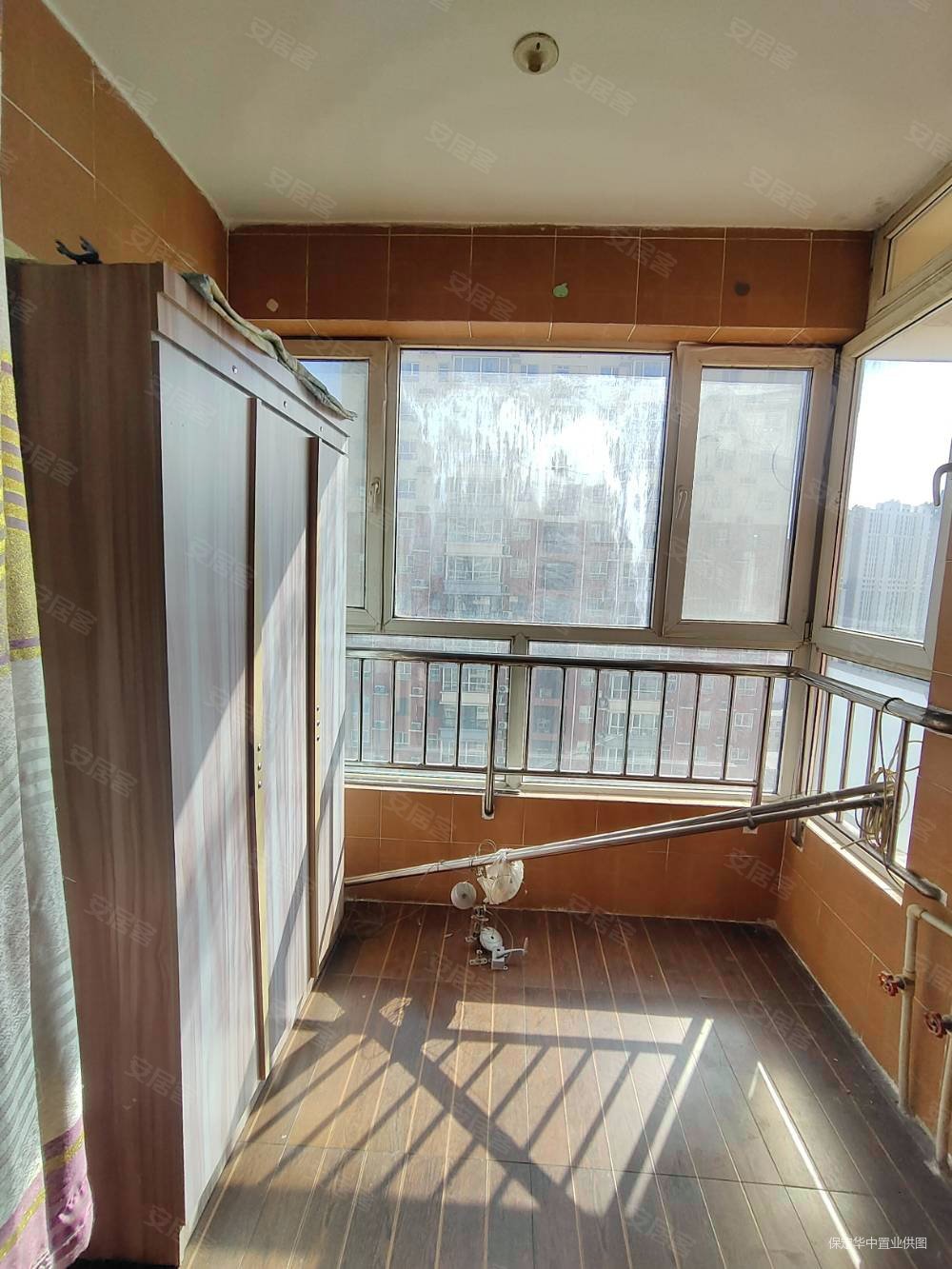 领秀世纪城1室1厅1卫47㎡南北26.5万