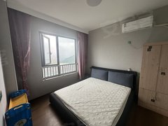 温岭温岭市区锦江中心诚心出租银泰尚豪庭一室一厅一厨一卫家具家电齐全拎包入住包物业出租房源真实图片
