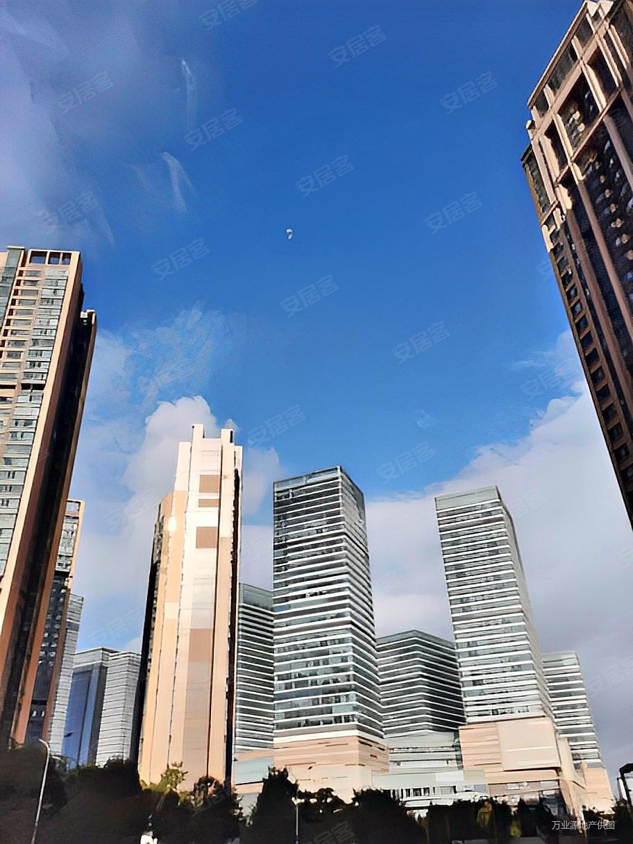 海伦国际依云郡3室2厅2卫126㎡东南140万