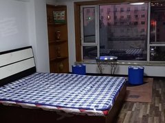 延边延吉公园区公园河坝烧烤楼上电梯7楼,一居室,家具家电齐全,有空调有宽带出租房源真实图片