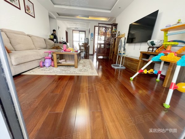 大三房中的一股清新呀住起来的惬意程度只有自己感受呀,水岸馨都二手