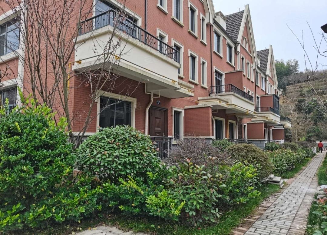 朝南滕园228平5室2厅满二采光好周边商圈成熟