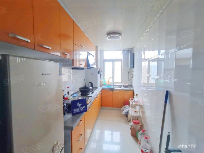 宝城花园正规商品房精装可拎包入住满五商业配套齐全