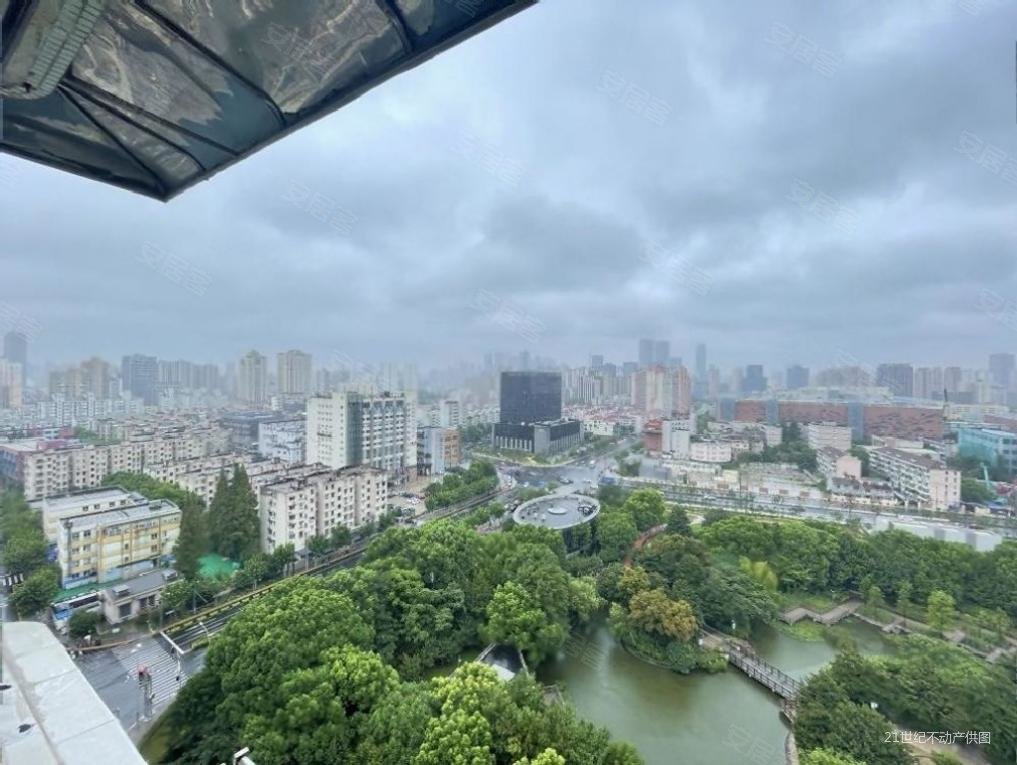 杨浦金鹏花园西区电梯新房观景房看房方便自住装修