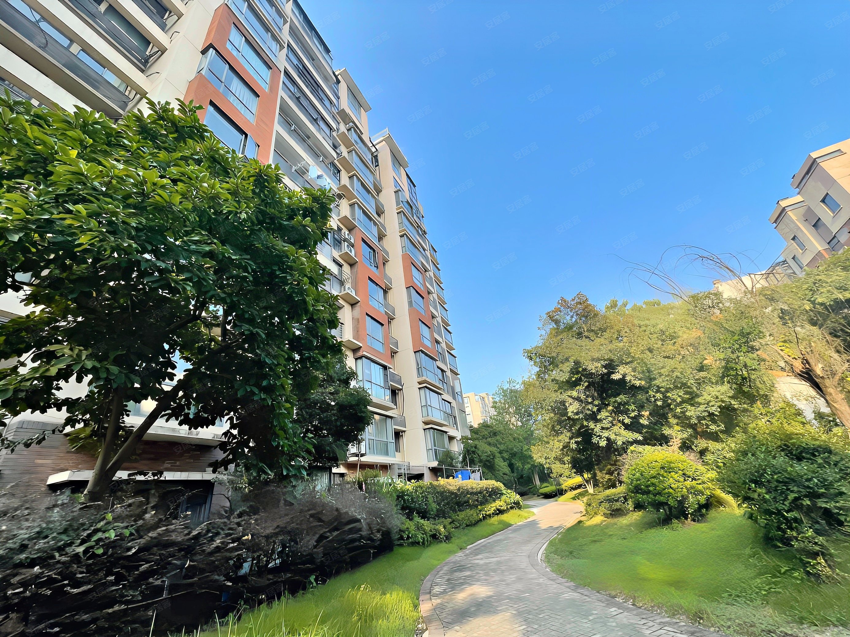 富阳东洲逸城3房精装送3个露台税120万