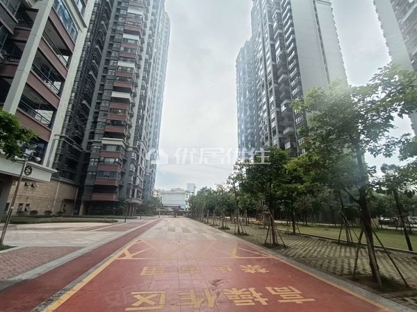 南宁西乡塘明秀路大嘉汇康悦5号线地铁 民族医院 烟厂旁 精装三房