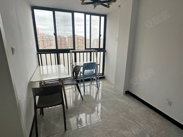 上海浦东川沙心圆西苑迪士尼附近,心圆西苑三房,可居家,可宿舍,好停车