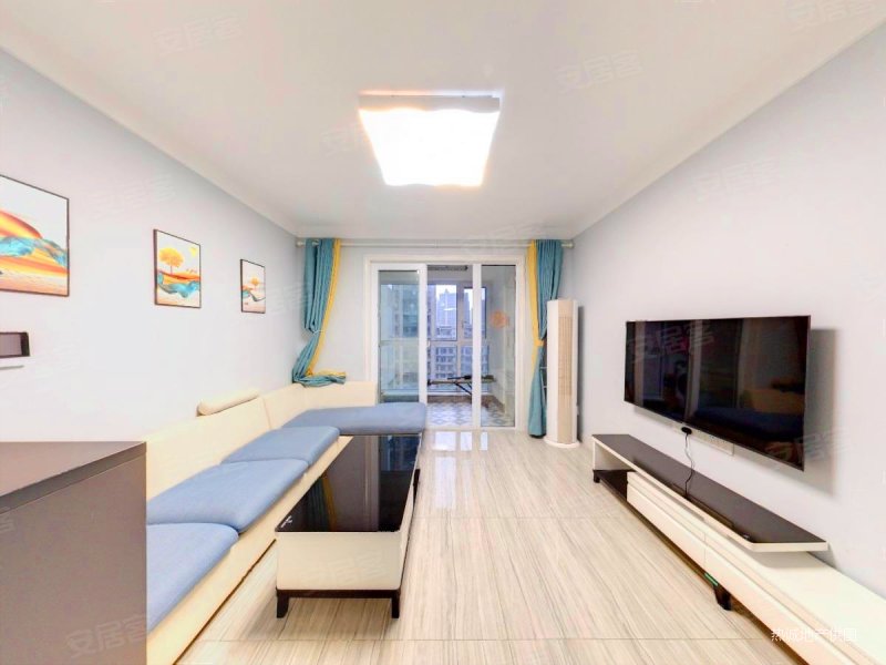 嘉宇银杉,地铁口,南北通透自住精装3房,拎包入住