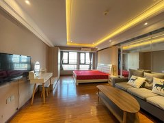 晋江世茂御龙湾御龙湾片区真实出租 世茂御龙湾52平高层看湖大套公寓 仅需1200出租房源真实图片