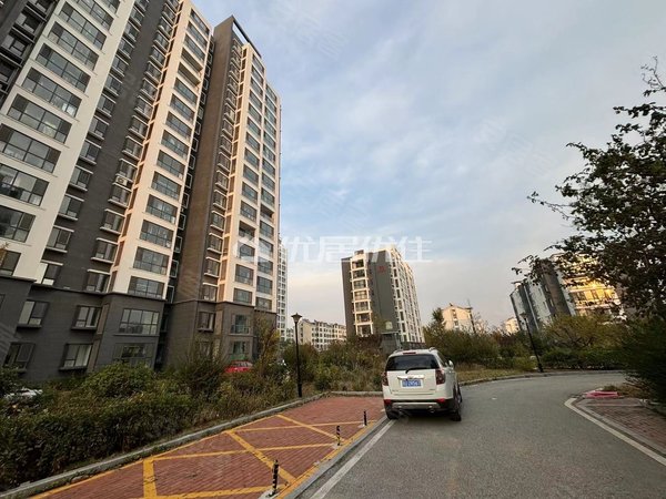 青岛莱西水集香格丽都押一付一 2室 整租 91平 精装 香格丽都 采光