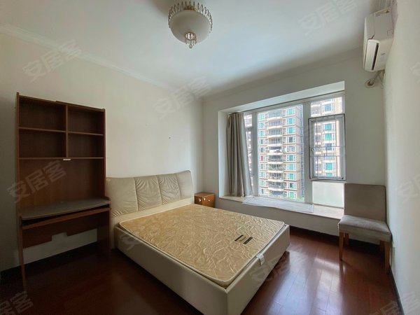 【多图】帝景华苑,广州塔租房,帝景华苑 171平 南向四房 望小蛮腰 精