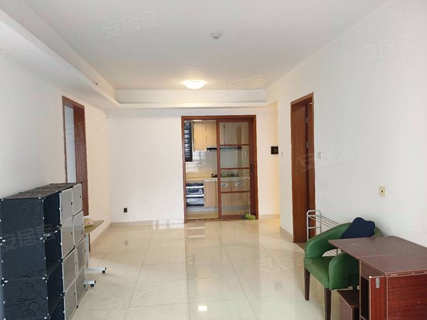 深圳南山南油南园枫叶公寓南山,南光地铁口精装三房,8000,领包入住