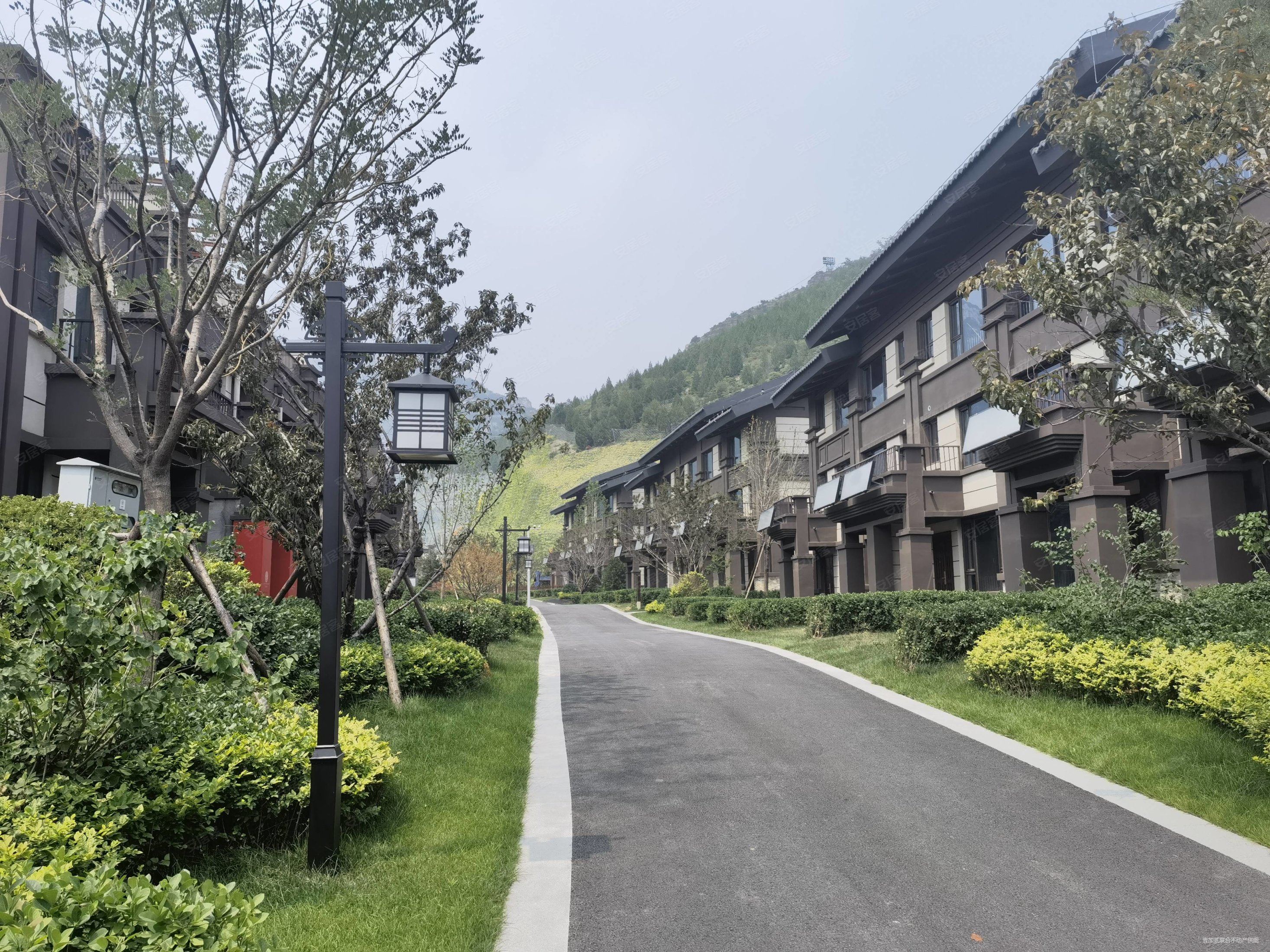 荣盛抱犊寨阿尔卡迪亚别墅