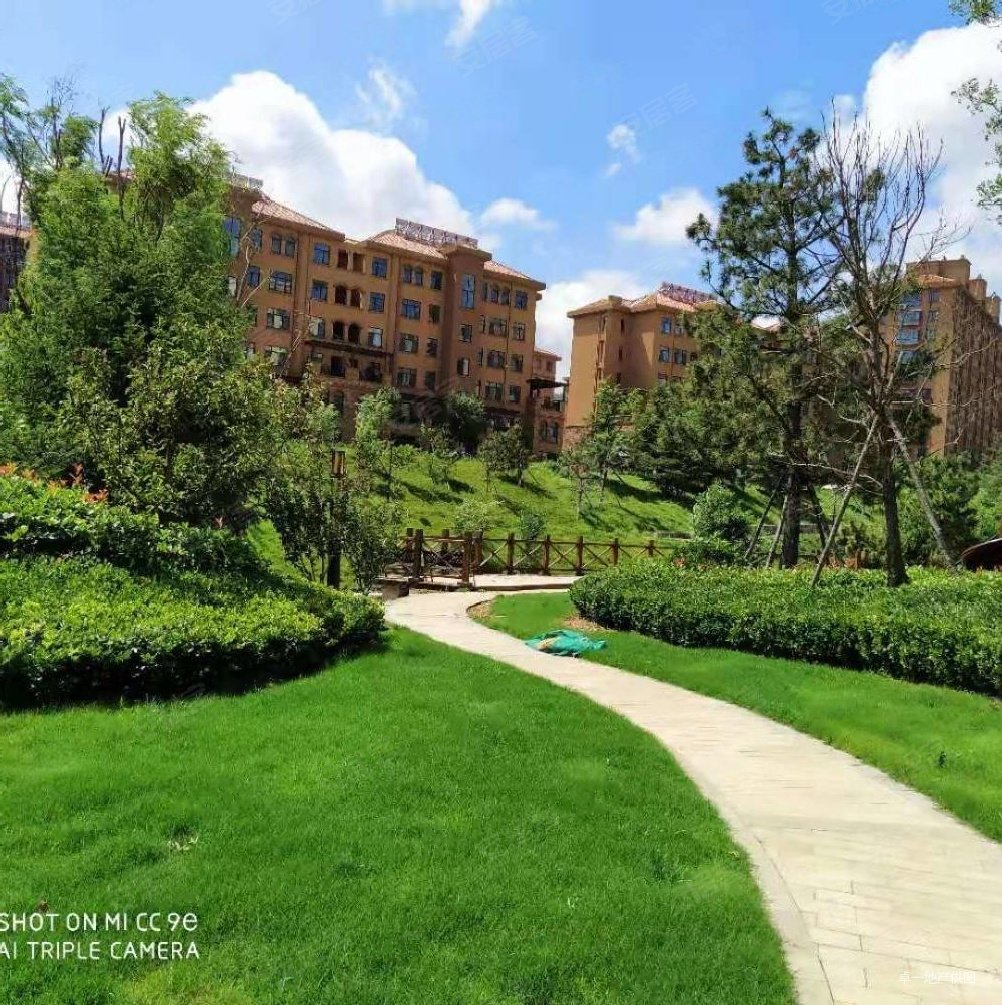 只需五万元安家威海龙湖旁准现房米兰小镇泉乐坊商圈