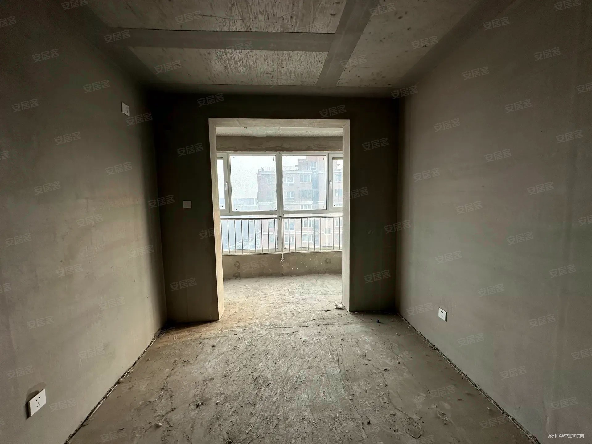 华阳风景2室2厅1卫81㎡东南45.8万