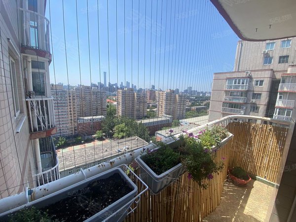 北京西城阜成门北营房西里小区阜成门 阜外医院 凌奇宾馆 医保局 附近