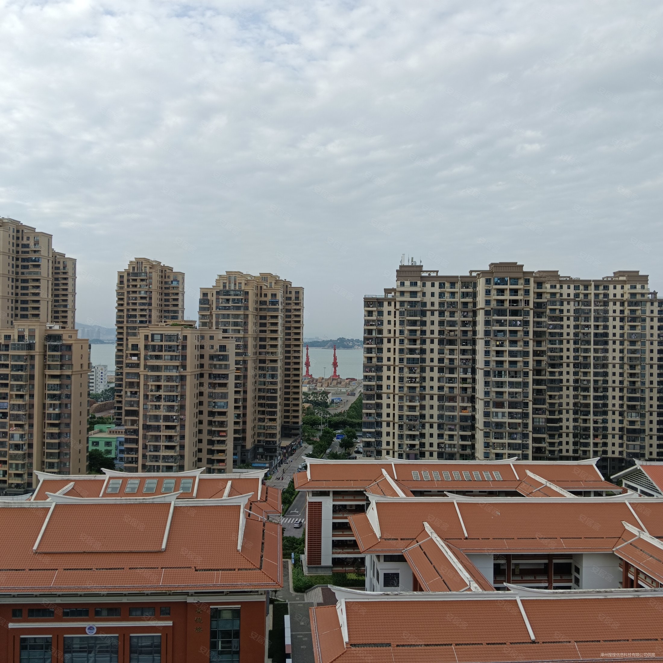 漳州房产网>漳州二手房>漳州开发区二手房>漳州港二手房>融信半山云顶