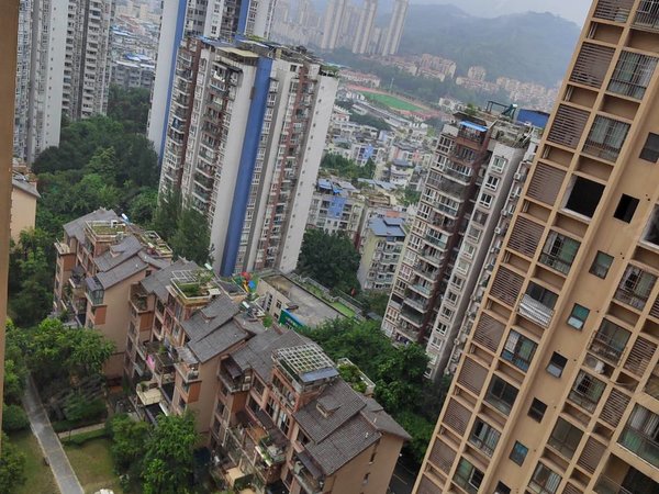 重庆江津几江城区御景华庭(江津)港龙购物中心楼上精装一室一厅出租