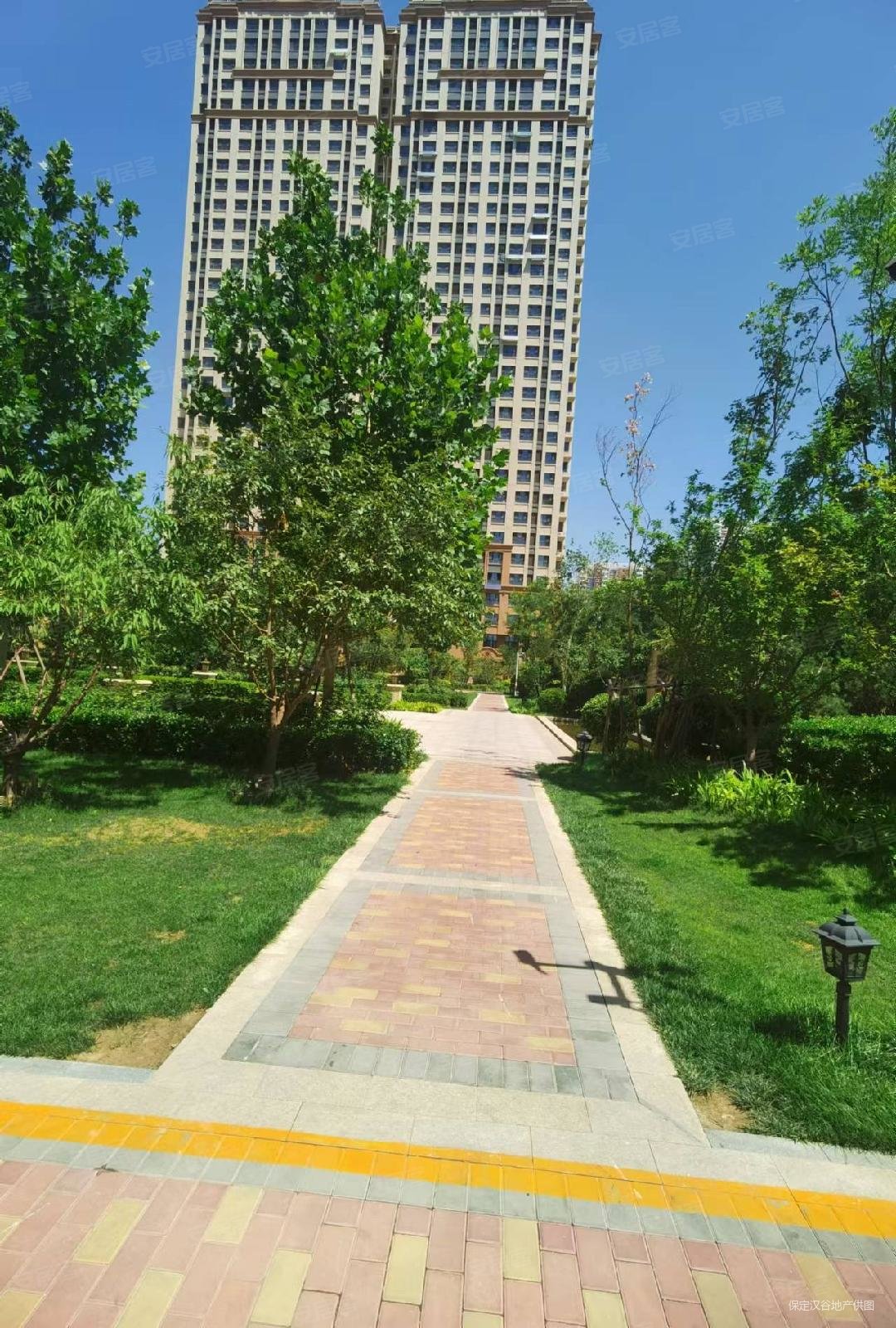 华中假日丽城a区