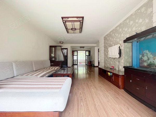 沈阳铁西卫工君临蓝桥郡蓝桥郡精装 低楼层南标户 有钥匙随时看房出租