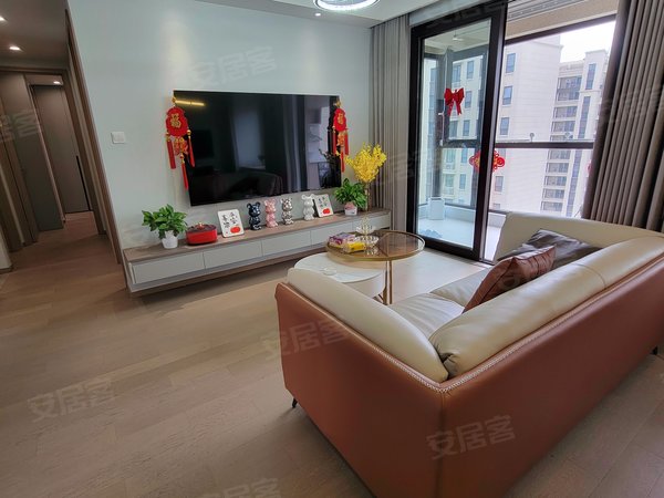 上海青浦朱家角首创禧悦芳菲大平层南北通透的横厅四房2卫,中高区