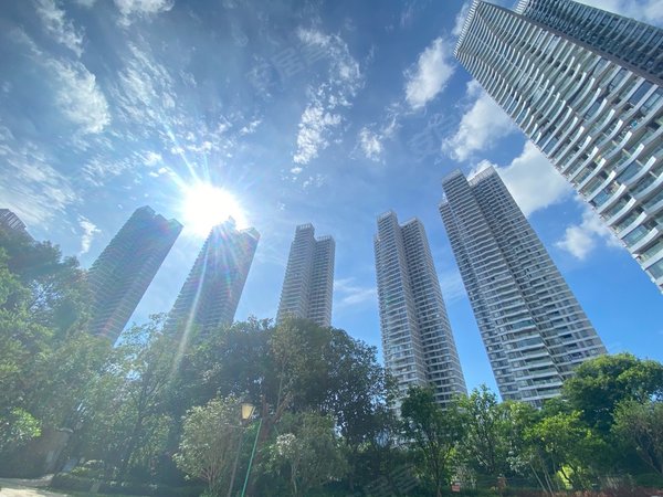 惠州惠城金山湖泰丰千花岛金山湖临湖大平湖  17米l型大阳台  可居家