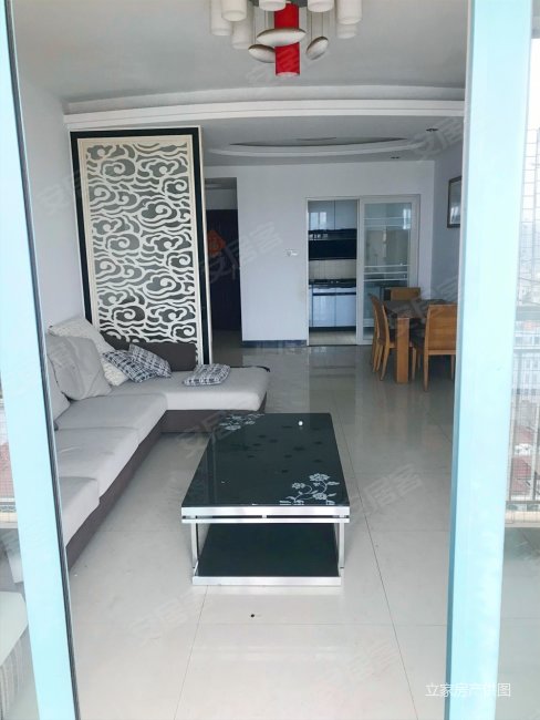 颐景花园3房精装120平米售125万