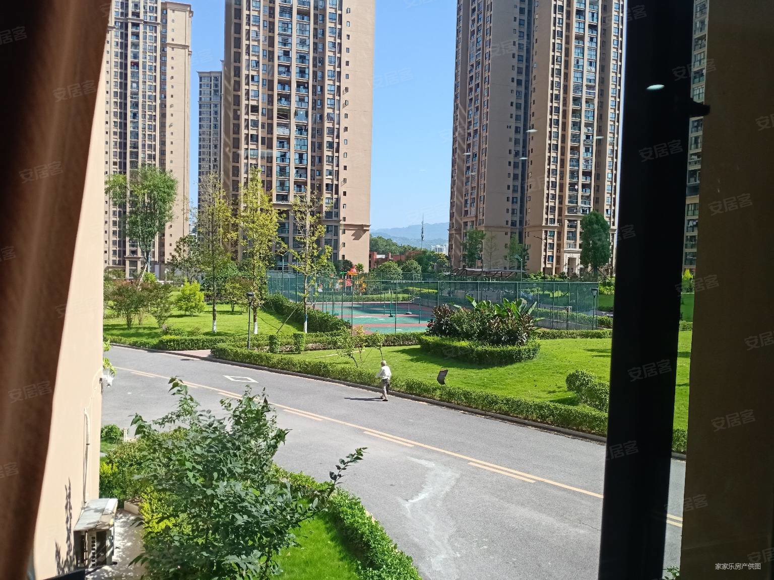 康德城2期有3房全新装修随时看房