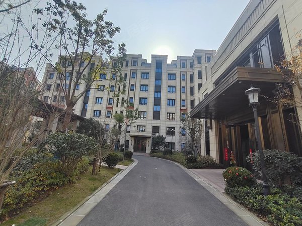 上海长宁镇宁路愚源名邸愚园名邸,5房2厅3卫,精装修,中央空调地暖