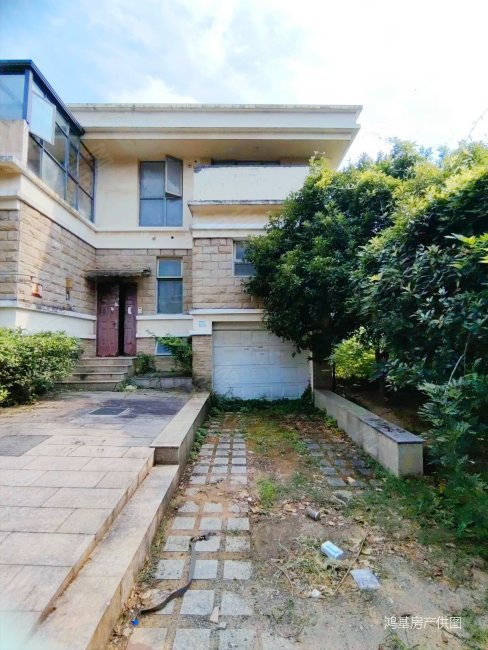 绿地山庄300平大院子联排端户,降60万,挖好地下室做好硬装,绿地兰宫二