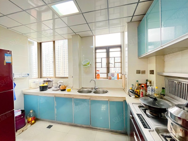 130多个,买通透两房,精装好楼层,绿湖豪城(一期)二手房,132万,2室2厅