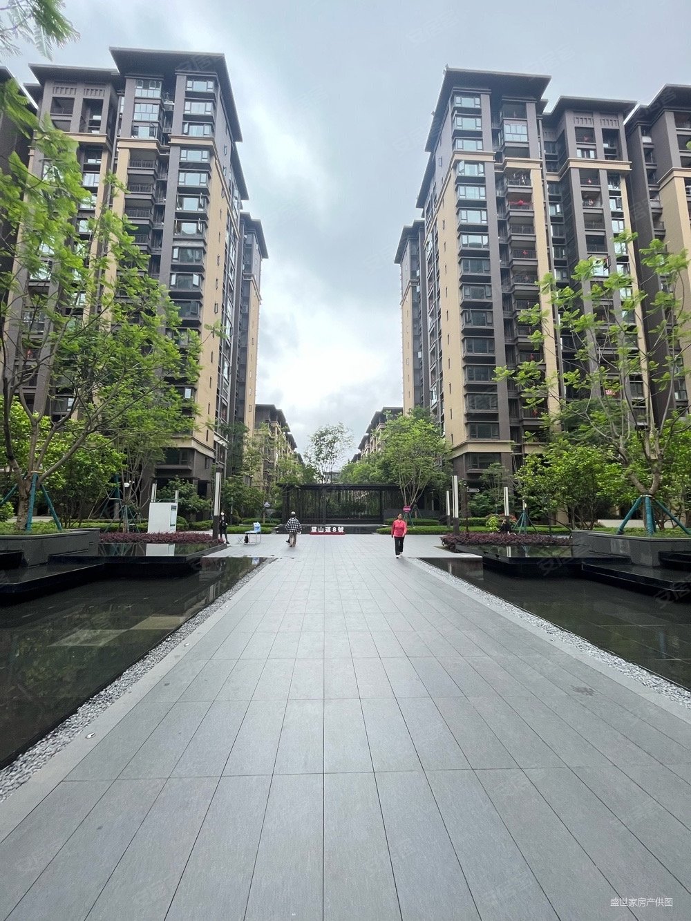 黛山道8号小高层3室2卫精装房智能家居新居住