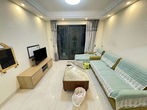 界狮南路租房,海伦印象 精装三房 南向 家私电器齐全 看房方便,坦洲