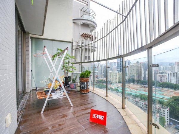 深圳福田景田南缇香名苑270度环景大阳台,静看香蜜湖,精装四房,家电