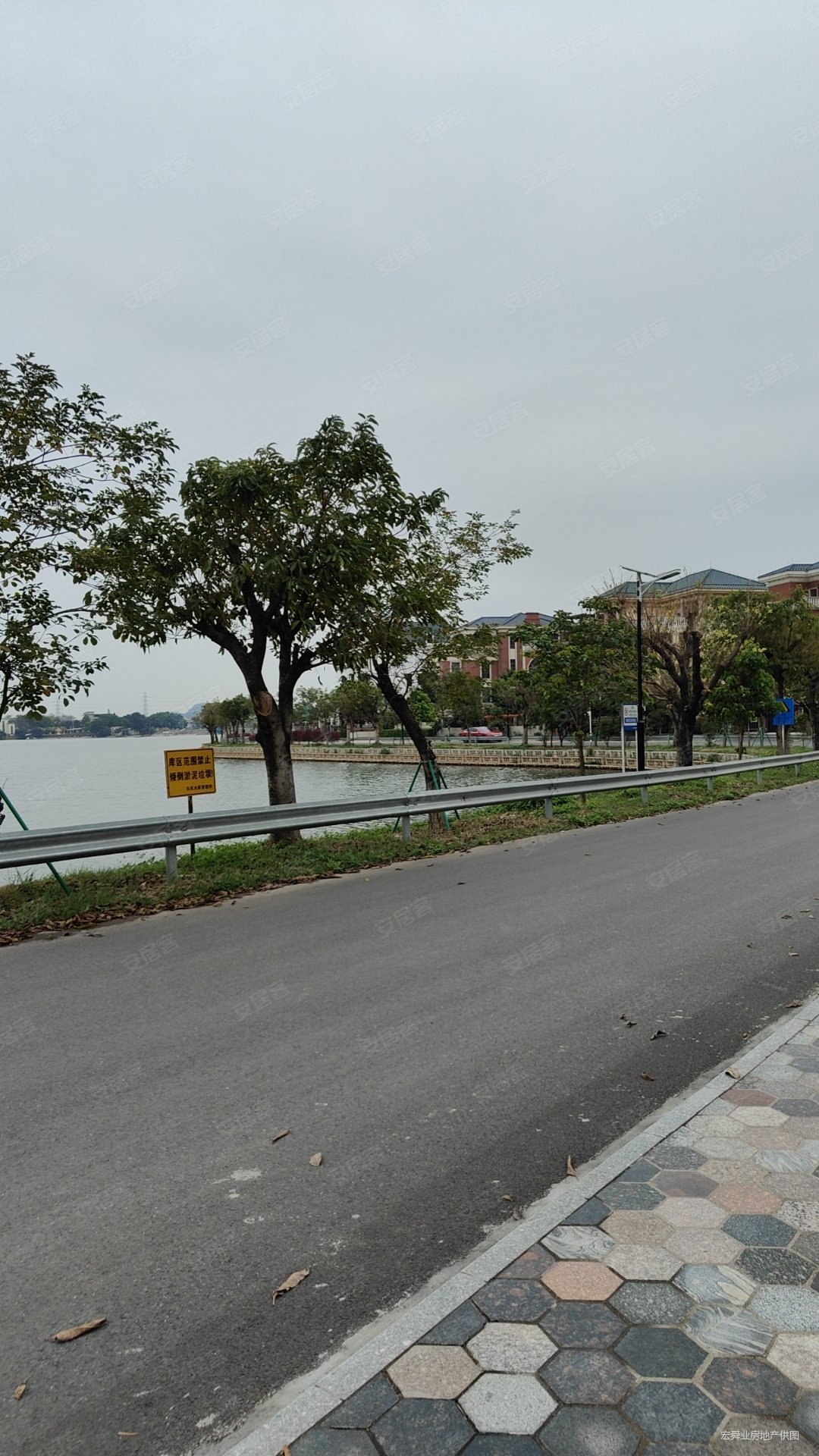 丽湖花园5室3厅5卫520㎡南北700万