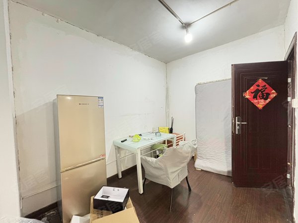 杭州上城九堡客运站汇隆风林公寓九堡。靠近客运中心地铁站随时看房,民用水电出租房源真实图片
