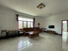 三亚天涯老机场路回新村 2室1厅2卫出租房源真实图片