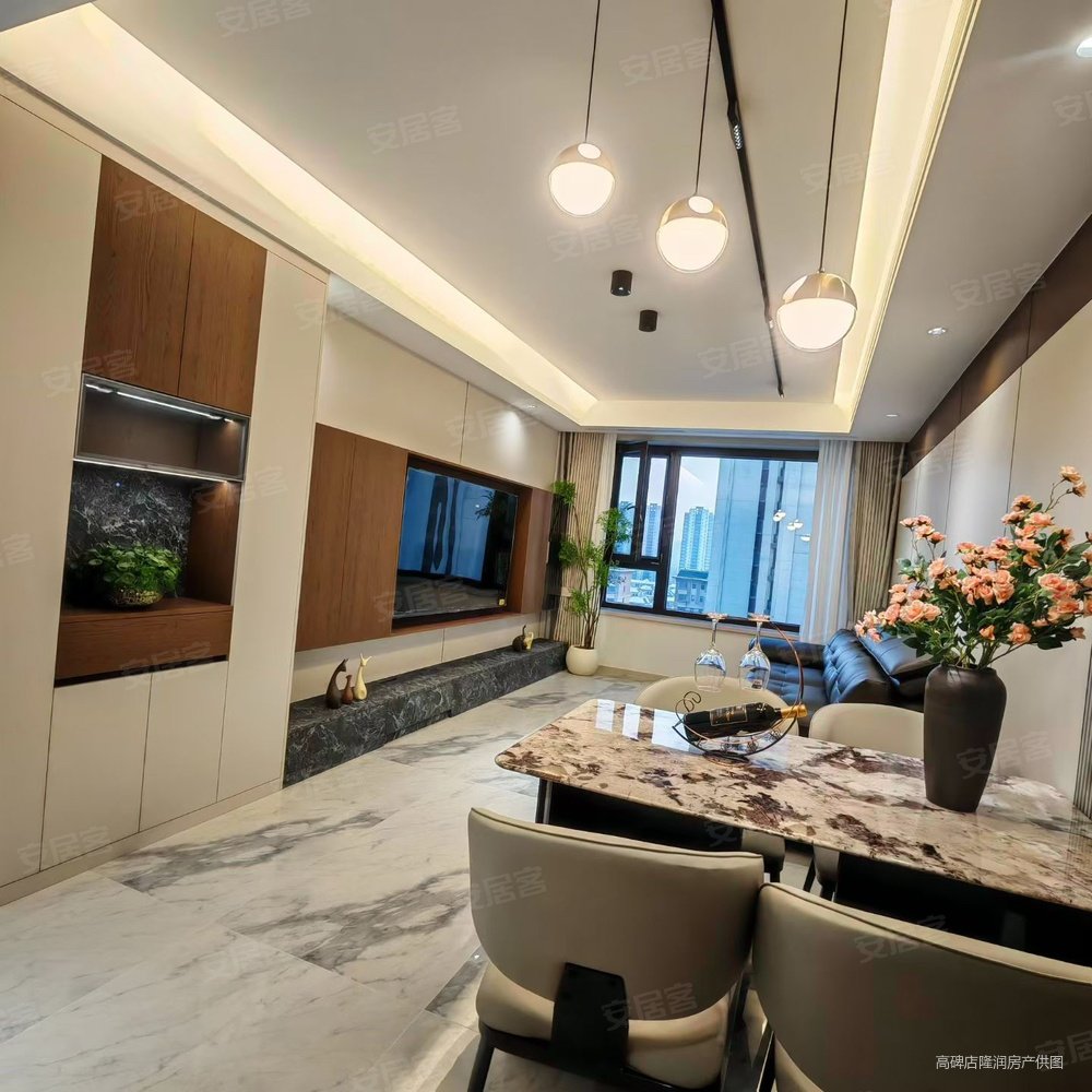 龙湖列车新城3室2厅1卫105.4㎡南北72万