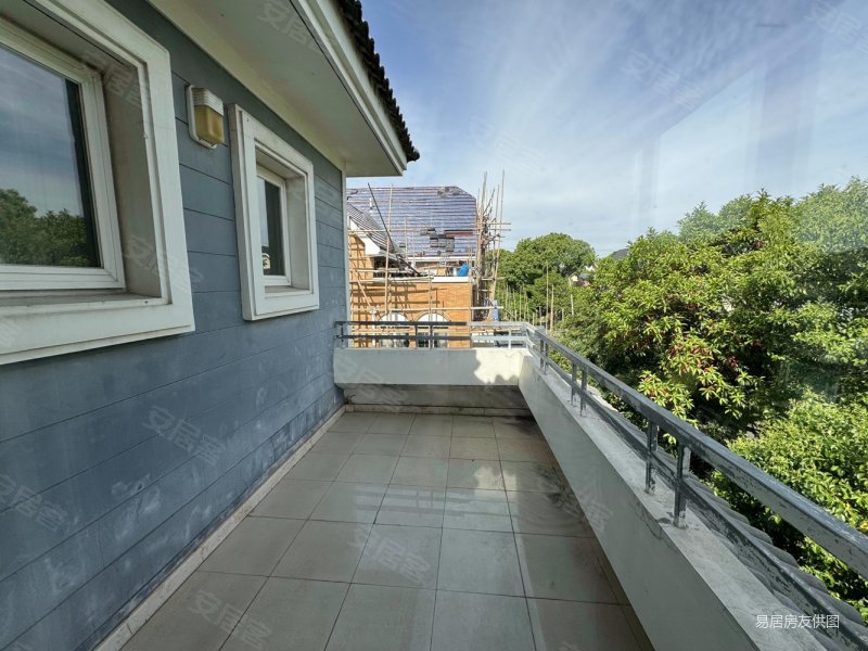 爱伦坡纯别墅社区,性价比极高,诚意出售,价格可谈,方便看房