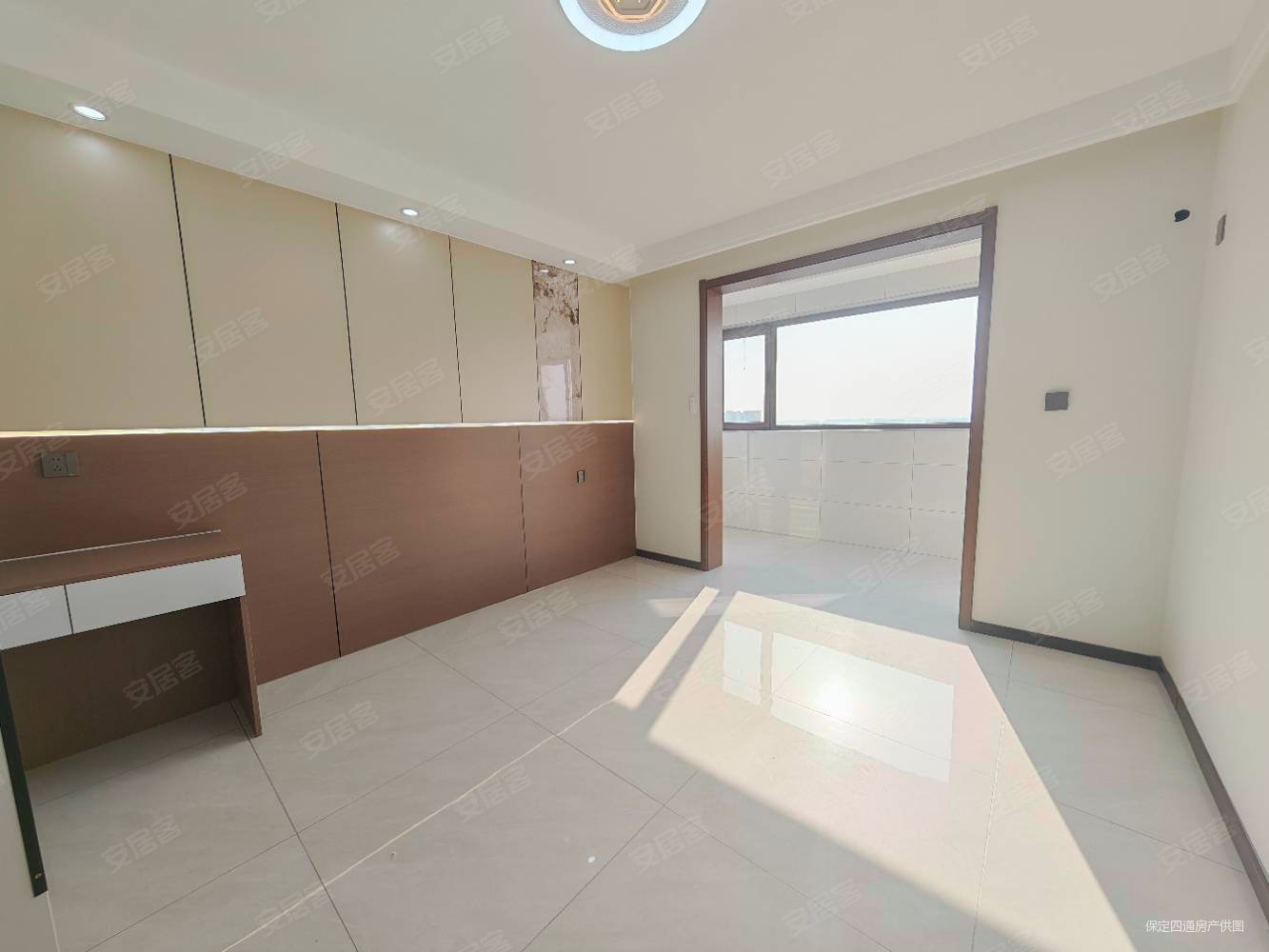 新东方凤凰城3室2厅2卫154.19㎡南北99.9万