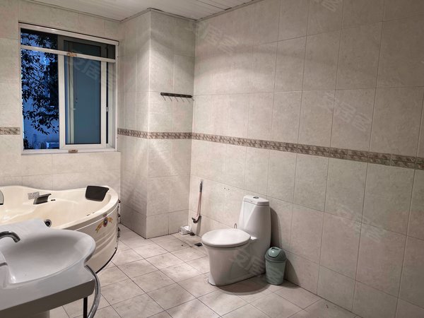 重庆渝北新牌坊锦绣山庄(别墅)独栋 可停多部车 观音桥旁  居家办公