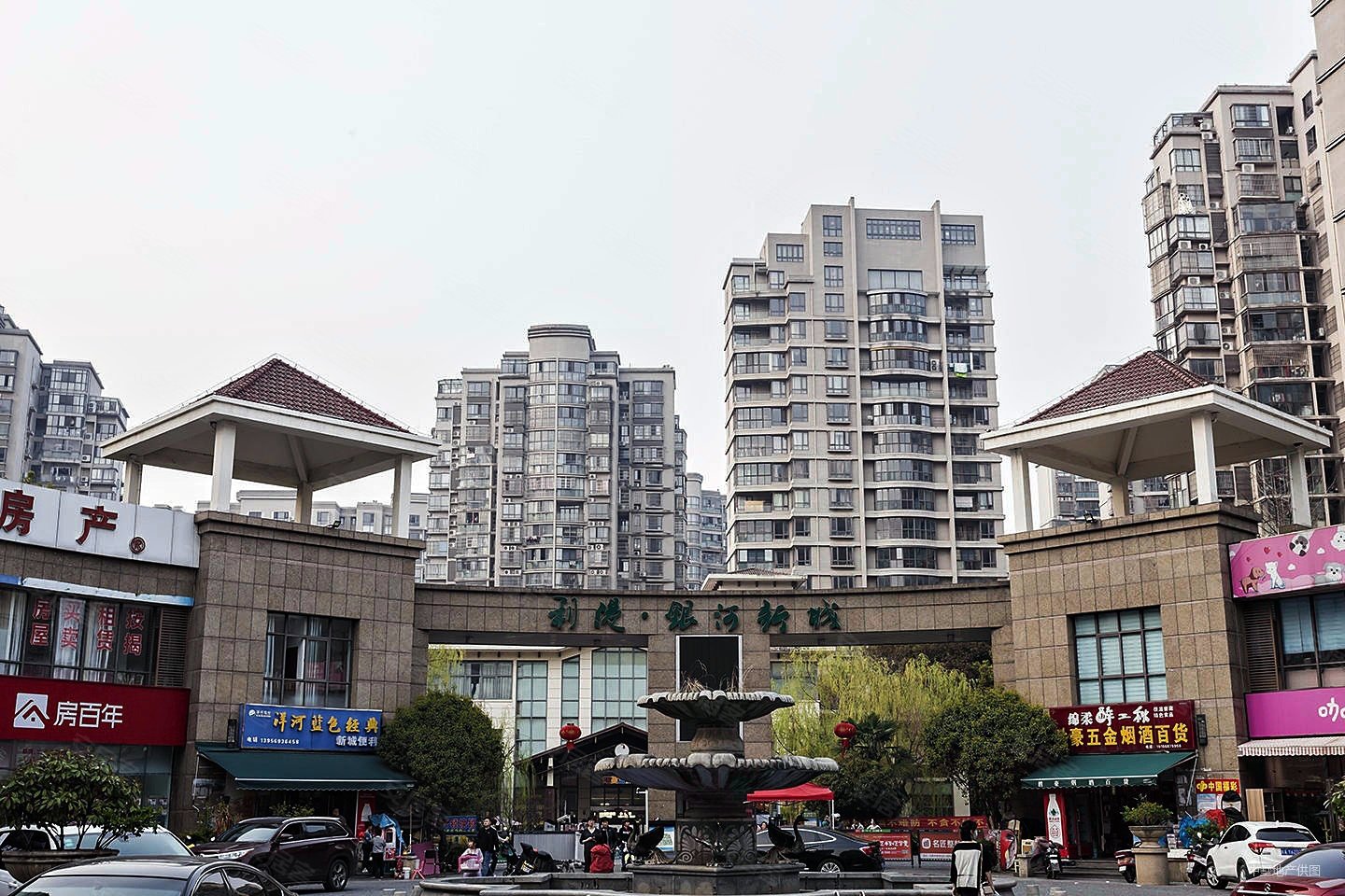 利港银河新城南北通透近地铁刚需两居环境好电梯房