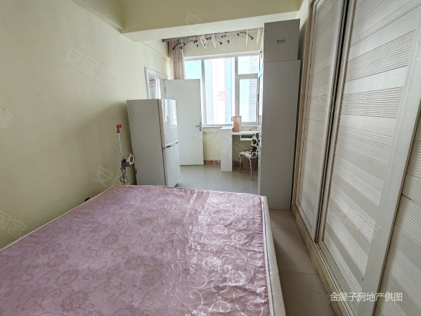 紫恒国际公寓1室1厅1卫62.84㎡东78万