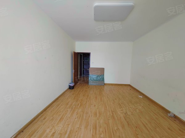 兰州城关东方红广场亚太大厦教育培训辅导班公司可注册精装修开间大亚太大厦电梯房广场西口出租房源真实图片